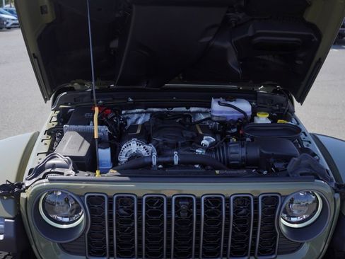 New 2025 Jeep Wrangler Unlimited Rubicon 392 image 30