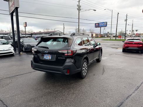 Used 2021 Subaru Outback image 8