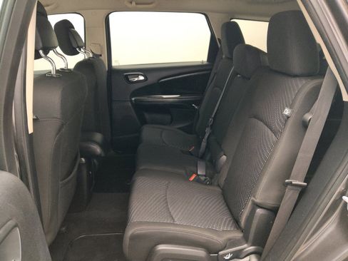 Used 2018 Dodge Journey SE w/ Popular Equipment Group image 18