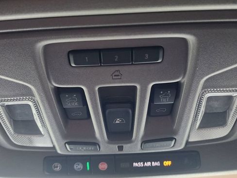 Used 2023 GMC Sierra 2500 Denali w/ Denali Ultimate Package AWD/4WD image 38