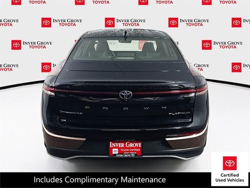 Certified 2024 Toyota Crown Platinum AWD/4WD image 6