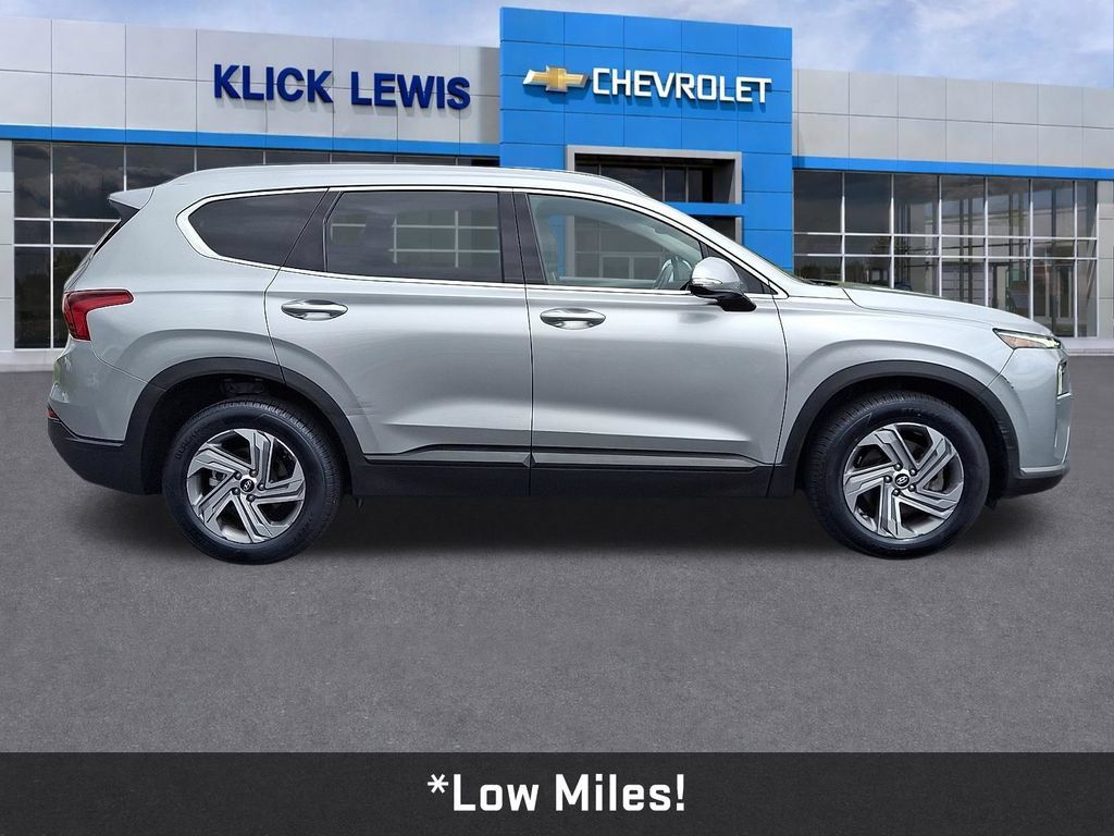 Used 2023 Hyundai Santa Fe SEL FWD image 9