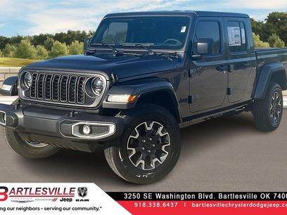 New 2025 Jeep Gladiator Sport w/ Premium Package