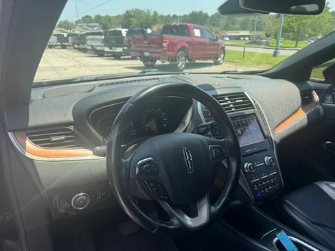 Used 2019 Lincoln MKC Reserve w/ MKC Technology Package AWD/4WD image 3