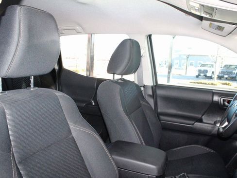 Certified 2023 Toyota Tacoma 4x4 Double Cab image 42