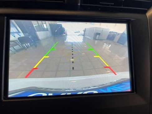 Used 2017 Ford Fusion SE w/ Equipment Group 602A FWD image 25