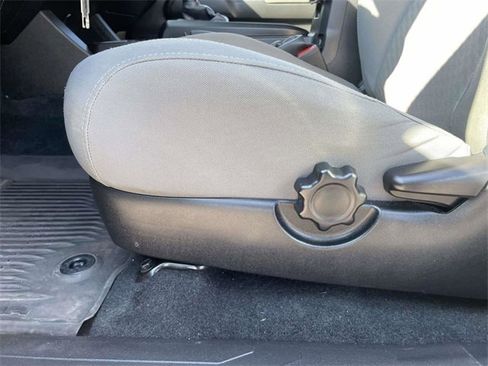 Used 2023 Toyota Tacoma SR image 22