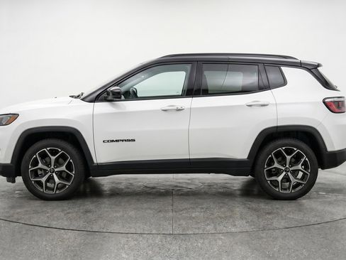 Used 2025 Jeep Compass Limited AWD/4WD image 5