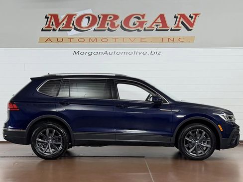 Used 2023 Volkswagen Tiguan SE w/ Panoramic Sunroof Package AWD/4WD image 2