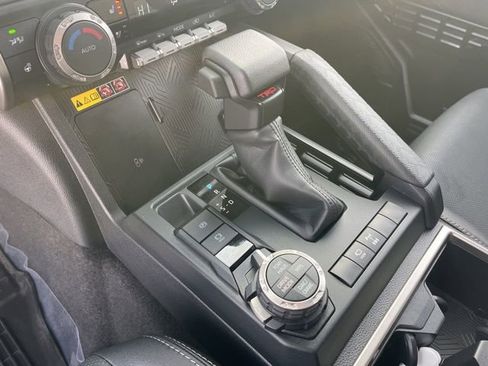 Used 2025 Toyota 4Runner TRD Off-Road Premium image 29