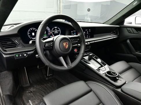 Certified 2025 Porsche 911 Carrera GTS image 4