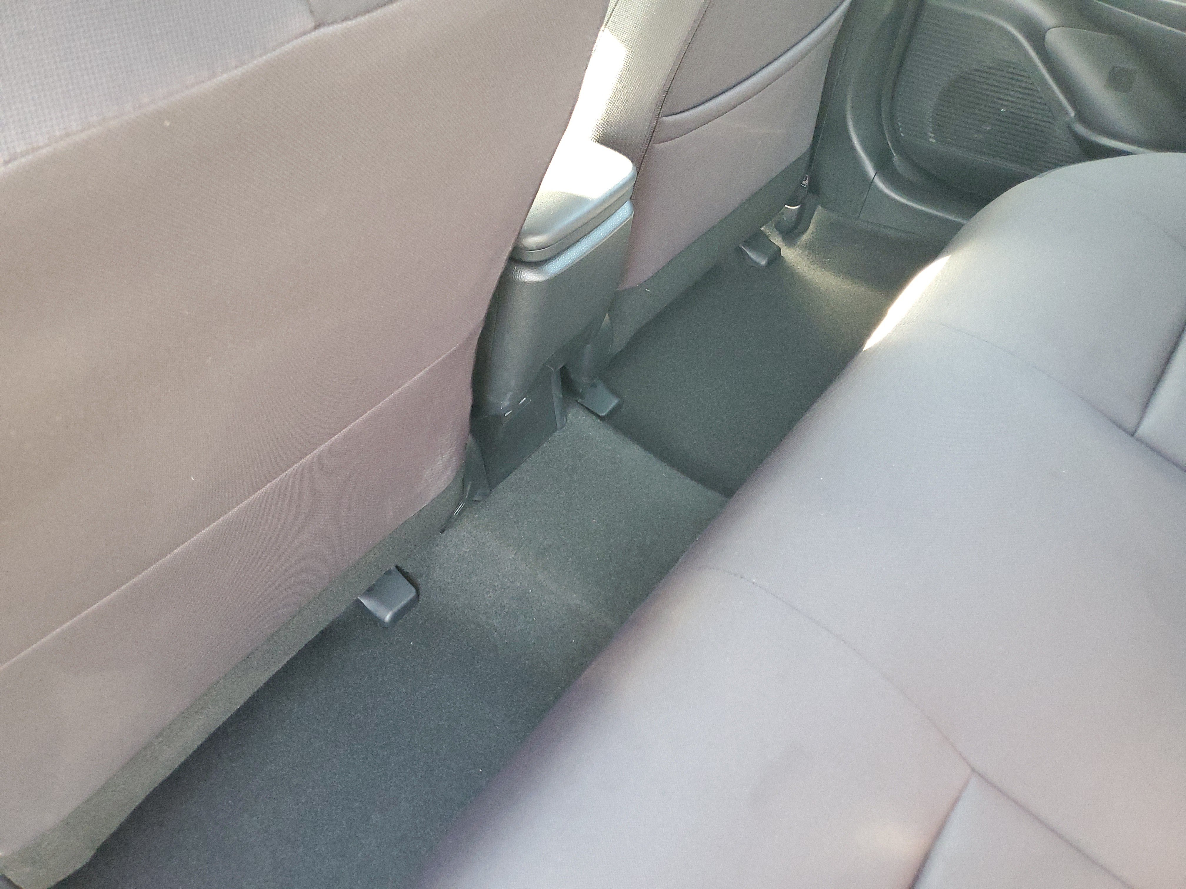 Certified 2026 Toyota Prius LE FWD image 10