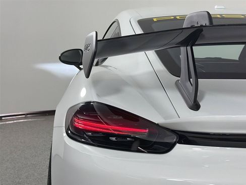 Certified 2025 Porsche 718 Cayman GT4 RS RWD image 16