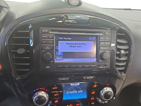 Used 2013 Nissan Juke SL FWD image 8