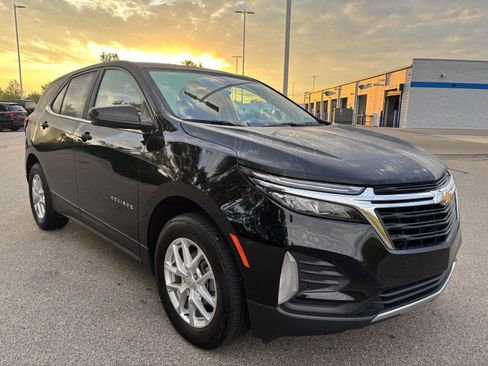 Used 2024 Chevrolet Equinox LT w/ LPO, Floor Liner Package AWD/4WD image 9