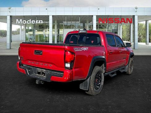 Used 2019 Toyota Tacoma TRD Off-Road image 5