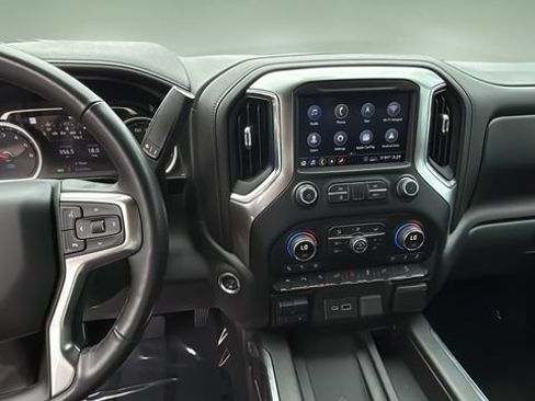 Used 2020 Chevrolet Silverado 1500 LTZ w/ LTZ Premium Package AWD/4WD image 11