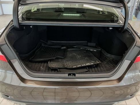 Used 2018 Toyota Camry LE image 29