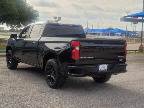 Used 2024 Chevrolet Silverado 1500 Custom RWD image 4