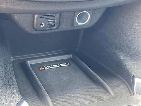 Used 2023 Chevrolet Traverse High Country image 21