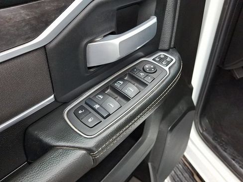Used 2024 RAM 2500 Big Horn AWD/4WD image 25