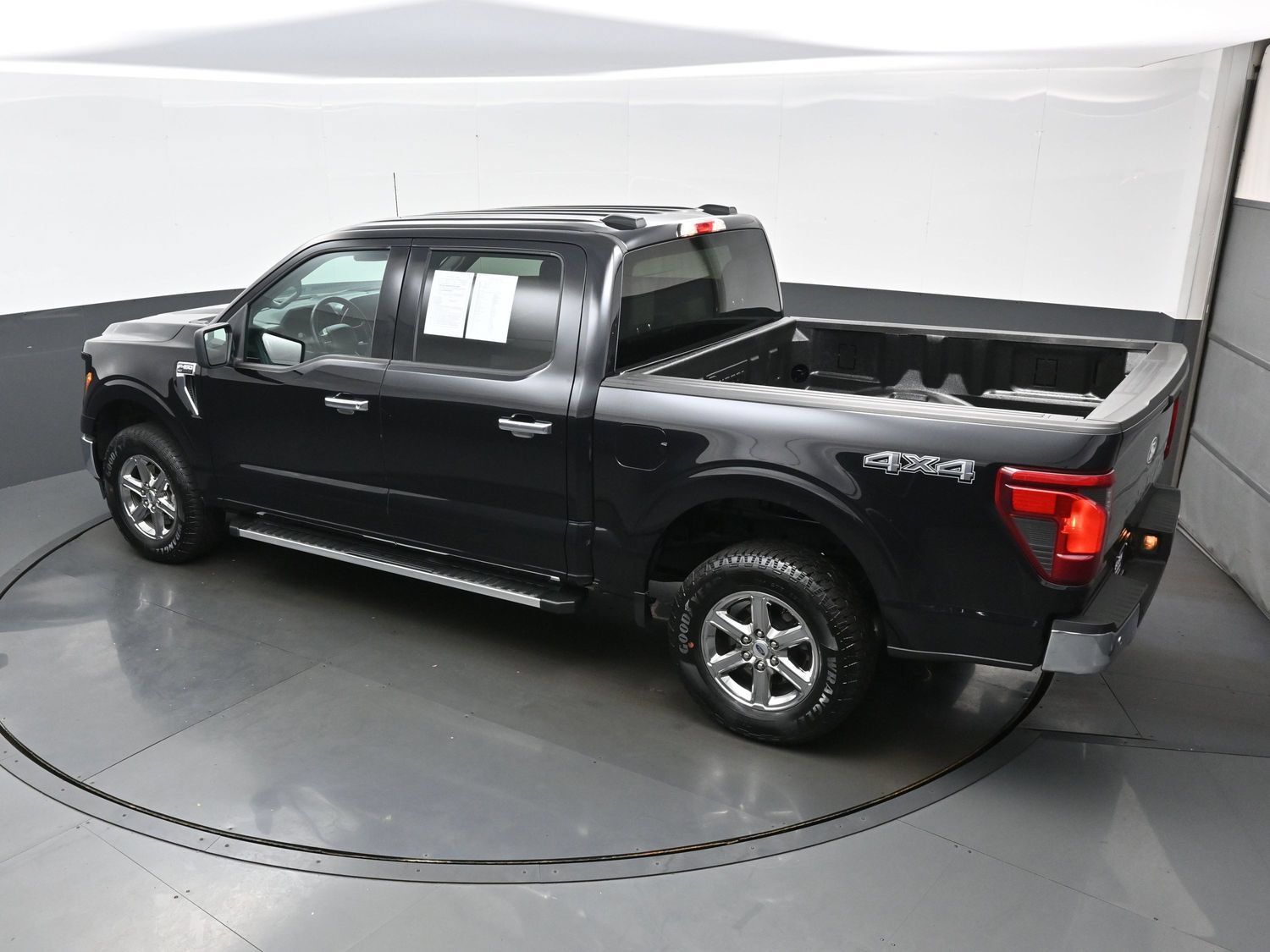 Used 2025 Ford F150 XLT w/ Equipment Group 301A Standard AWD/4WD image 34