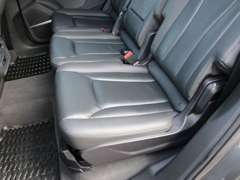 Used 2024 Audi Q7 2.0T Premium Plus image 25