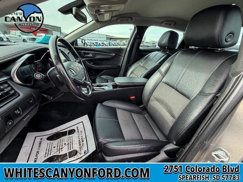 Used 2019 Chevrolet Impala LT w/ LT Convenience Package image 5