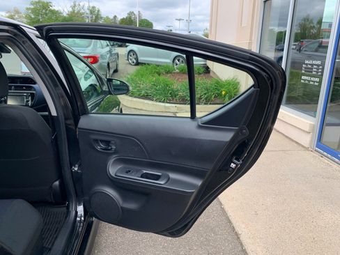Used 2017 Toyota Prius C Two FWD image 30