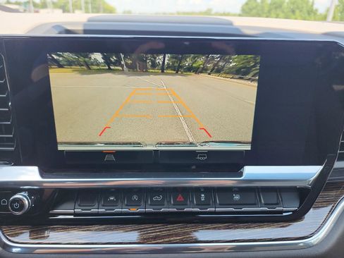 New 2026 GMC Sierra 1500 SLE image 14