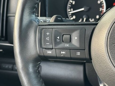 Certified 2024 Nissan Pathfinder SL image 38