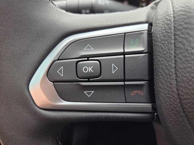 Used 2026 Jeep Compass Latitude AWD/4WD image 26