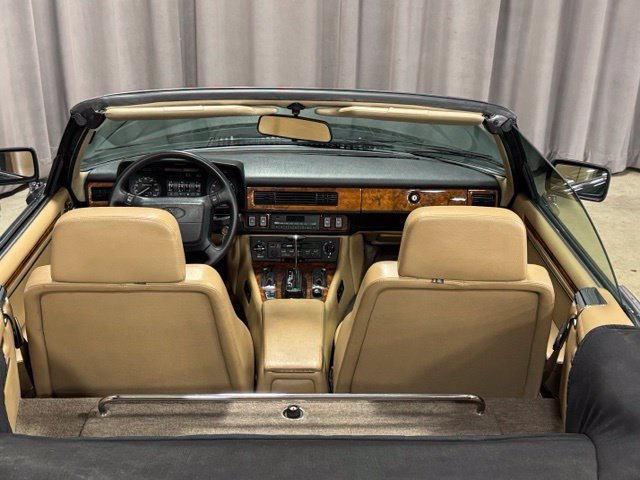 Used 1990 Jaguar XJS V12 Convertible RWD image 24