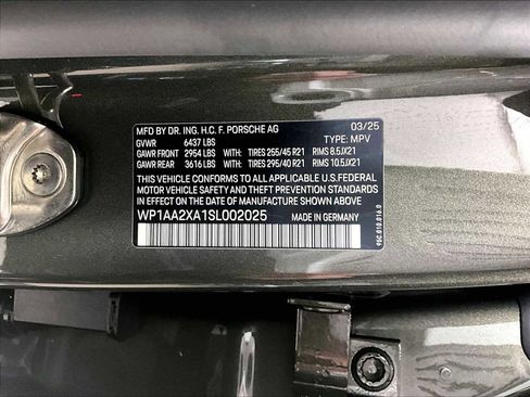 Used 2025 Porsche Macan 4 Electric image 36