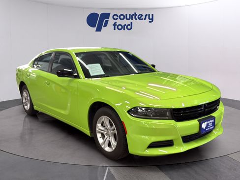 Used 2023 Dodge Charger SXT RWD image 1