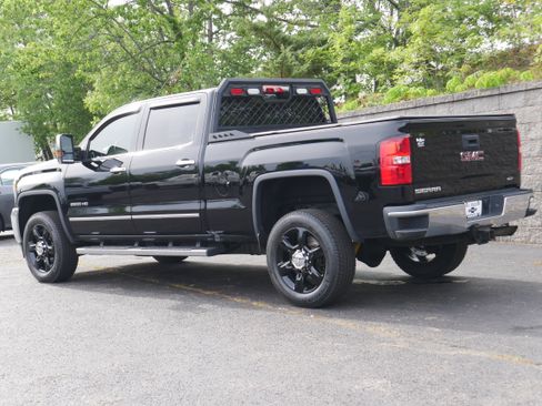 Certified 2017 GMC Sierra 2500 SLT w/ Suspension Package, Off-Road AWD/4WD image 5