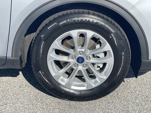 Used 2022 Ford Escape S image 10