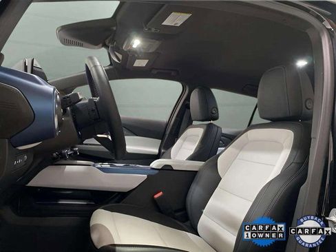 Used 2025 Chevrolet Equinox EV LT w/ Convenience Package image 24