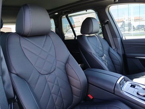 New 2026 BMW X5 sDrive40i image 19