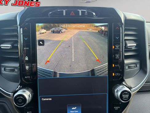 Used 2024 RAM 2500 Laramie w/ Chrome Bumper Package AWD/4WD image 35