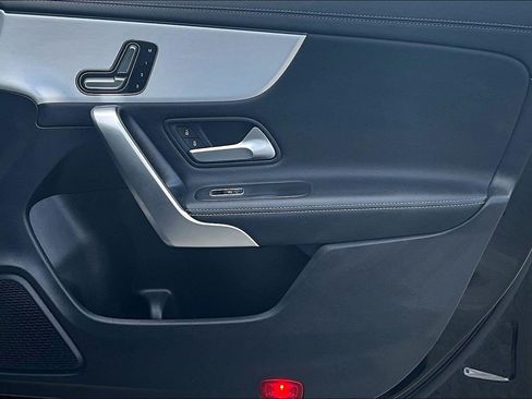 Used 2025 Mercedes-Benz CLA 250 image 19