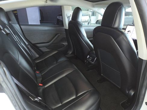 Used 2019 Tesla Model 3 Standard Range Plus RWD image 26