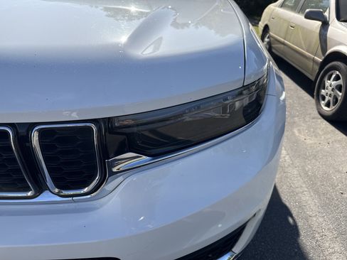 Used 2023 Jeep Grand Cherokee L Limited image 46