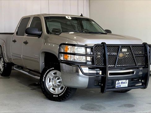 Used 2009 Chevrolet Silverado 2500 LT w/ Suspension Package, Off-Road image 32