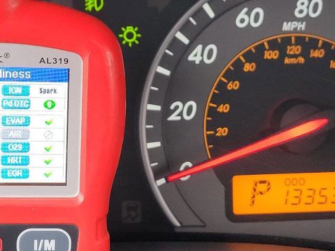 Used 2010 Toyota Corolla S image 17