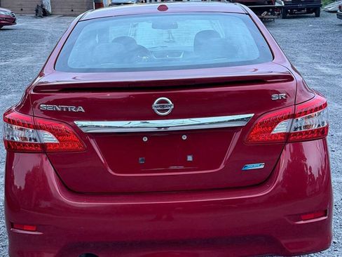 Used 2013 Nissan Sentra SR w/ Premium Pkg FWD image 4