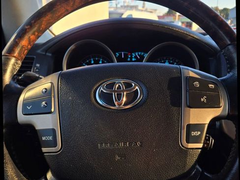 Used 2008 Toyota Land Cruiser image 24