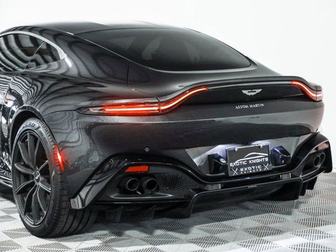 Used 2020 Aston Martin V8 Vantage Coupe image 22