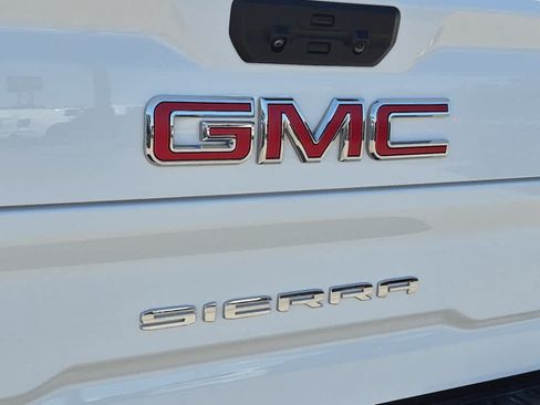 Used 2024 GMC Sierra 2500 AT4 w/ AT4 Premium Plus Package AWD/4WD image 25