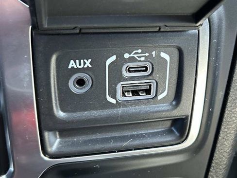 Used 2020 Jeep Wrangler Rubicon w/ LED Lighting Group AWD/4WD image 32